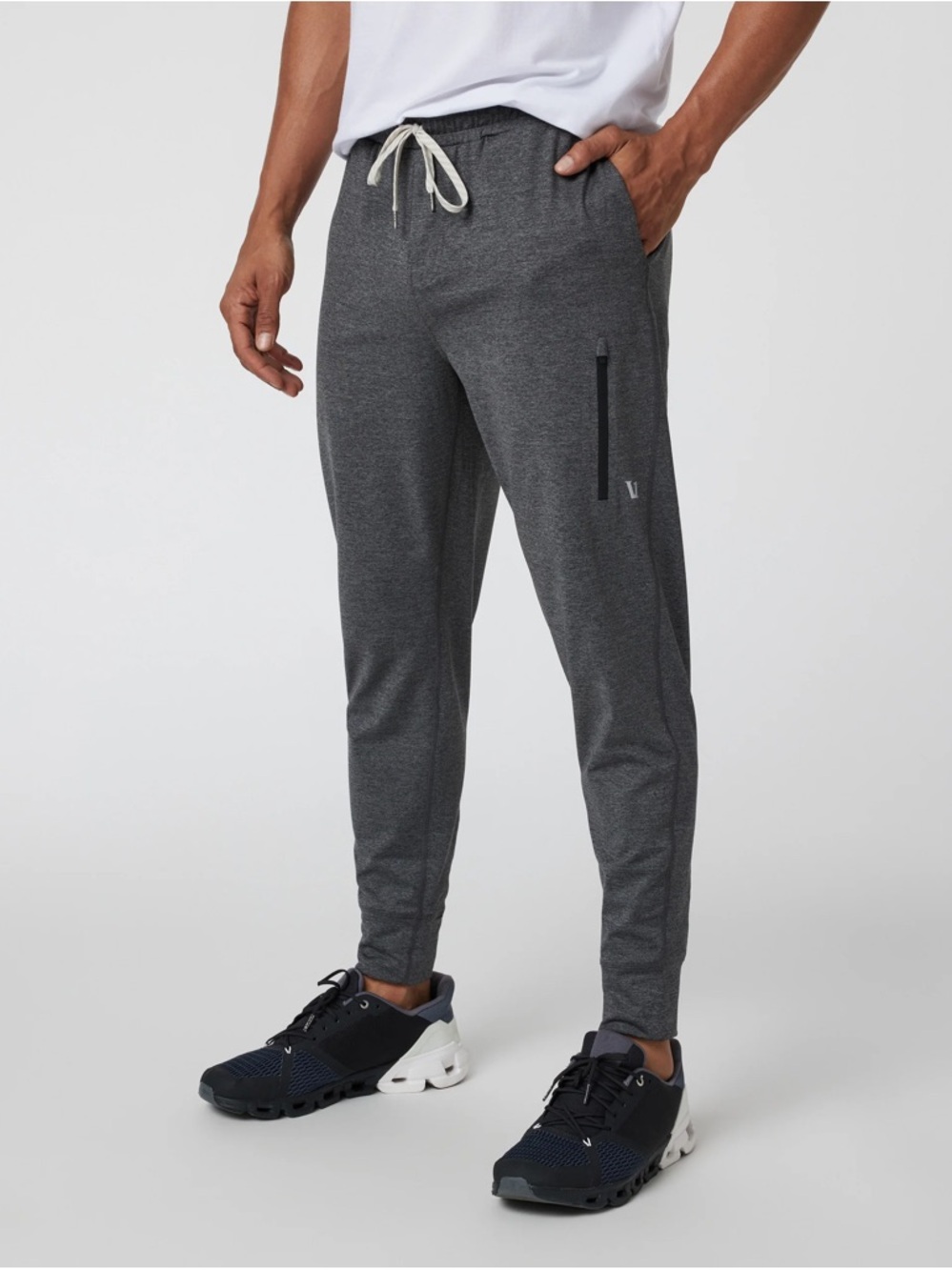 Vuori Sunday Performance Jogger Charcoal Heathered Gray Size Medium